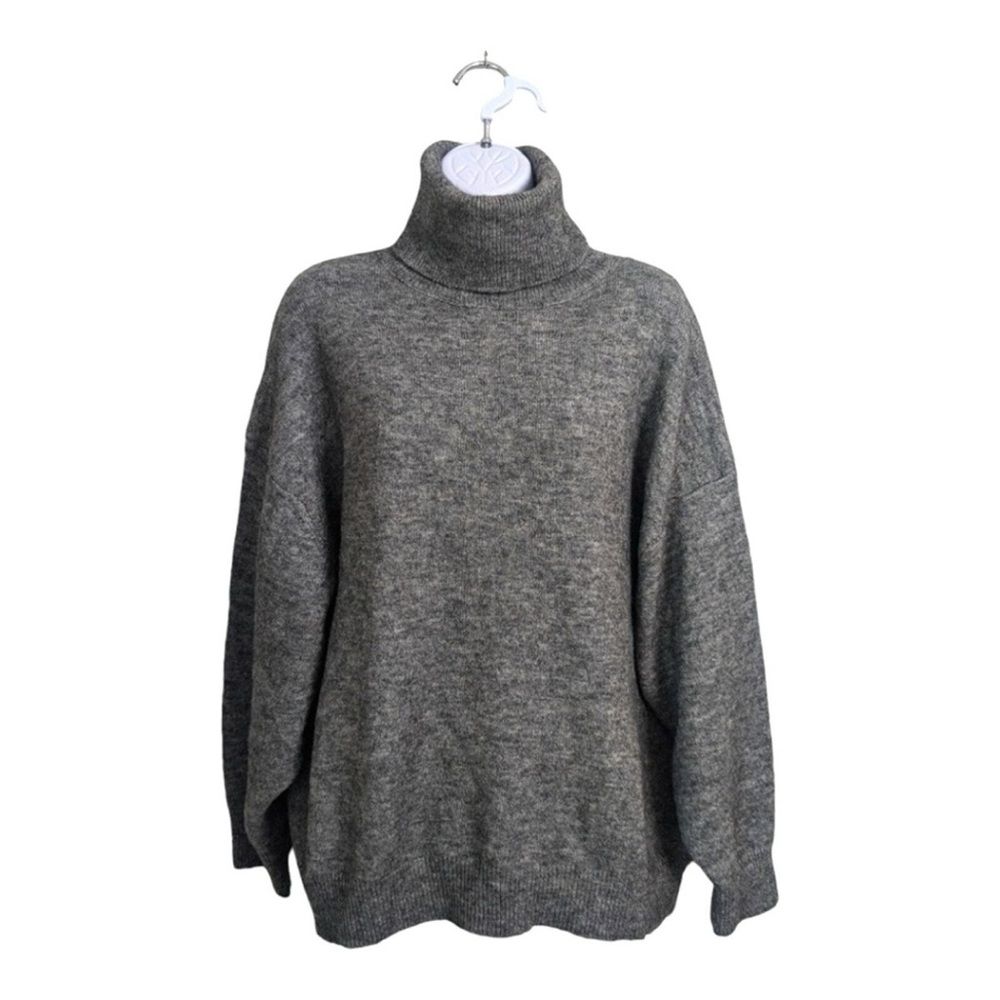 Zara Turtleneck Gray Sweater